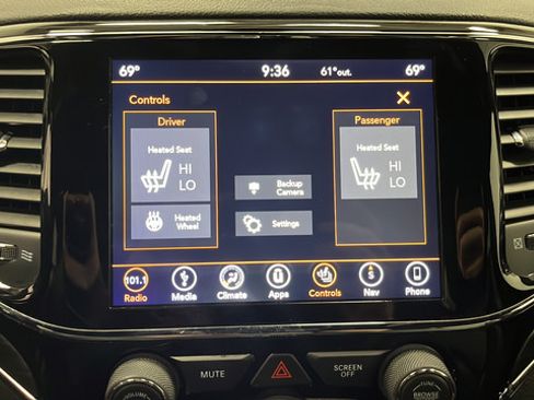 Used 2019 Jeep Grand Cherokee Limited AWD/4WD image 29