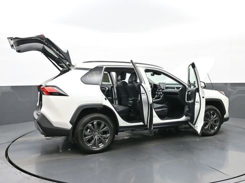 Used 2022 Toyota RAV4 Limited image 67
