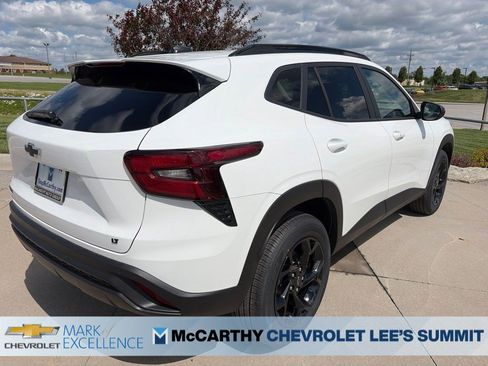 New 2026 Chevrolet Trax LT FWD image 23