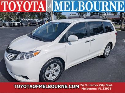 Used 2017 Toyota Sienna LE
