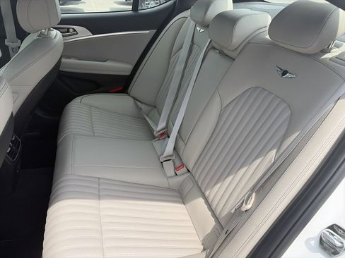 Used 2023 Genesis G70 2.0T w/ Sport Prestige Package RWD image 30