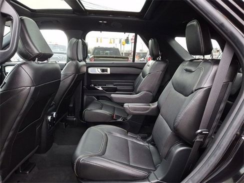 Used 2022 Ford Explorer ST w/ Equipment Group 401A image 12