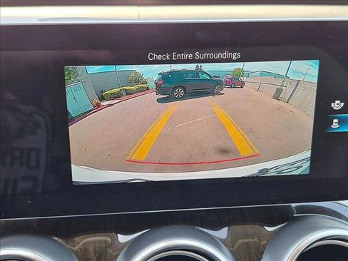 Used 2020 Mercedes-Benz GLC 300 image 13