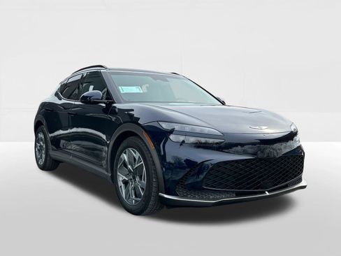 Used 2025 Genesis GV60 Advanced AWD/4WD image 2