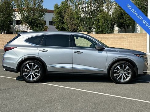 Used 2025 Acura MDX FWD w/ Technology Package image 3