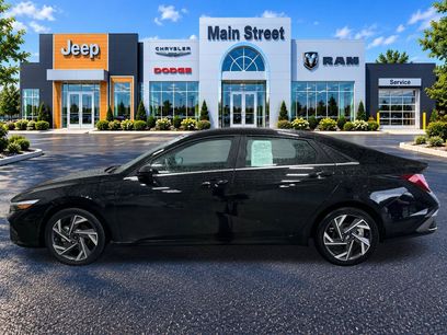 Used 2025 Hyundai Elantra SEL