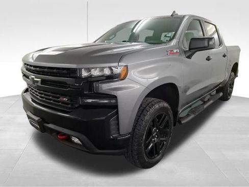 Used 2021 Chevrolet Silverado 1500 LT Trail Boss w/ LPO, Dark Essentials Package AWD/4WD image 3