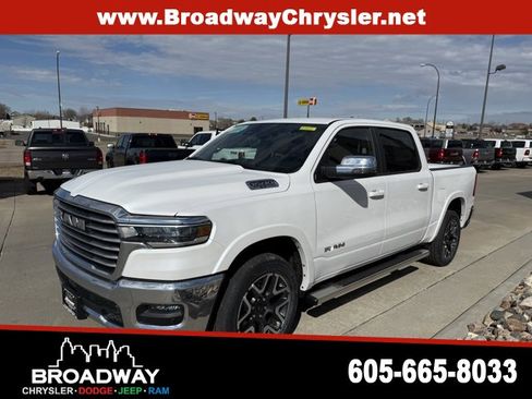 Used 2025 RAM 1500 Laramie image 3