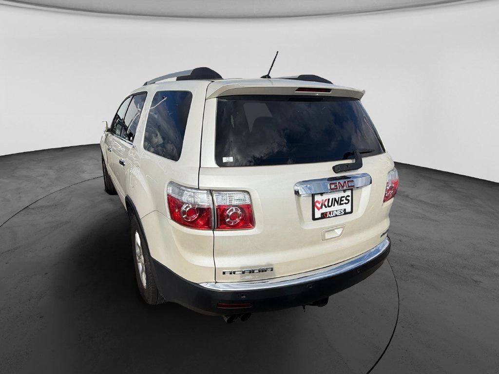 Used 2011 GMC Acadia SLT AWD/4WD image 8