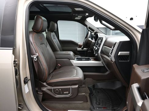 Used 2017 Ford F350 King Ranch w/ King Ranch Ultimate Package AWD/4WD image 13