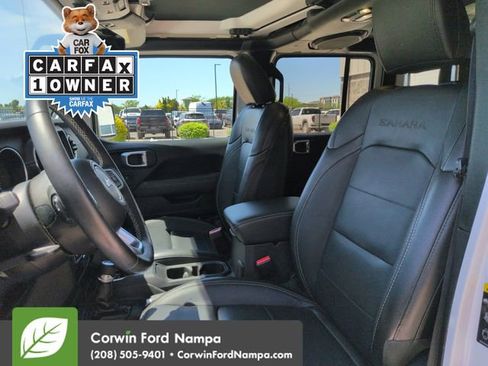 Used 2022 Jeep Wrangler Unlimited Sahara w/ Cold Weather Group AWD/4WD image 24