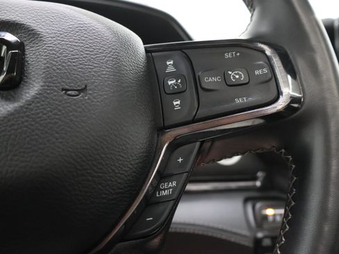 Used 2023 RAM 1500 Limited AWD/4WD image 17