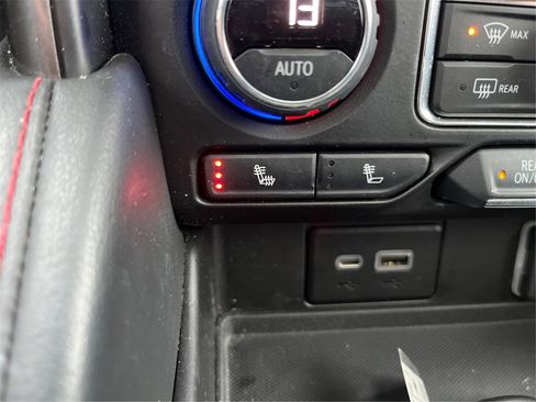 Used 2022 Chevrolet Suburban RST image 48