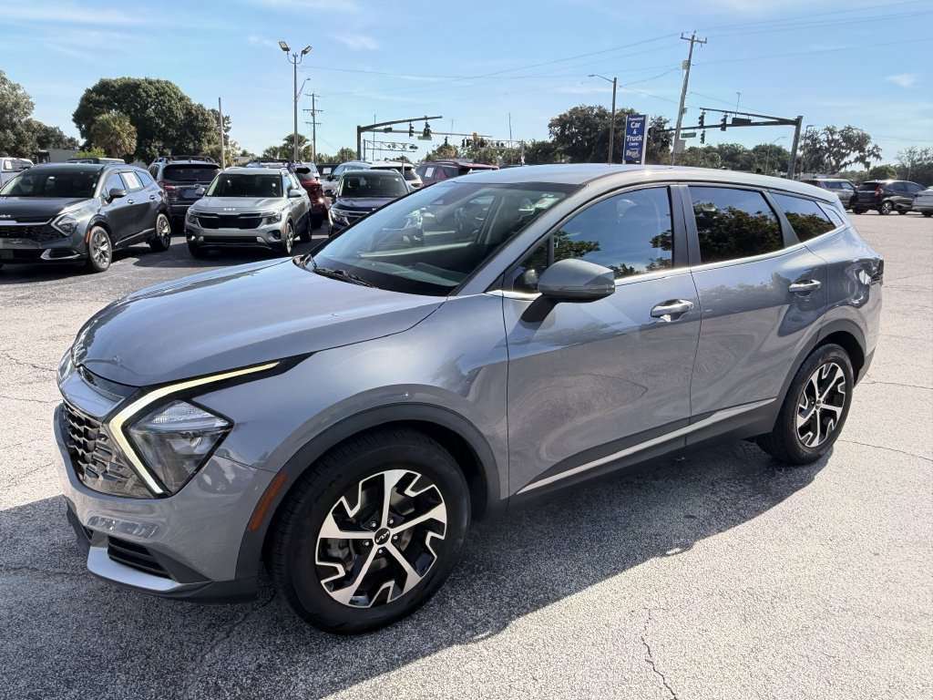 Certified 2023 Kia Sportage EX FWD image 9