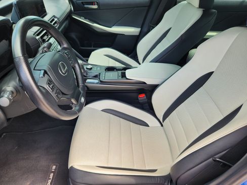Used 2021 Lexus IS 350 F Sport RWD image 11