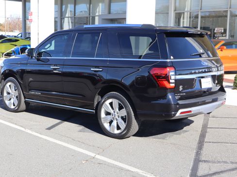 Used 2024 Ford Expedition Platinum image 8