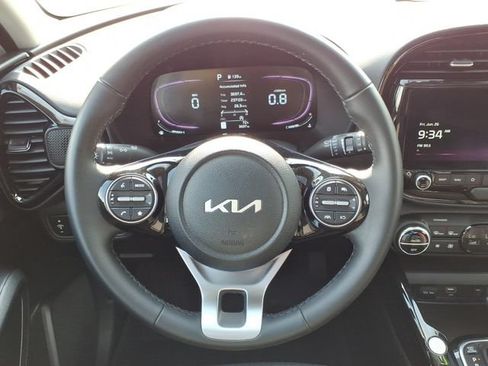 Used 2025 Kia Soul EX FWD image 11
