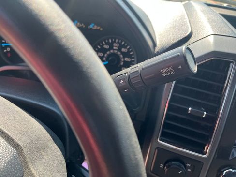 Used 2020 Ford F150 XLT image 23