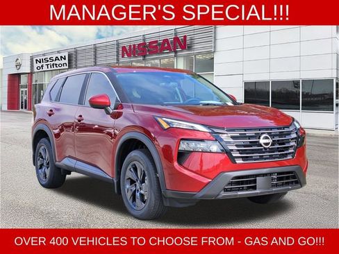 New 2026 Nissan Rogue SV FWD image 1