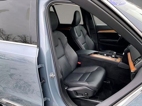 Used 2023 Volvo XC90 B6 Plus w/ Protection Package Premier image 30