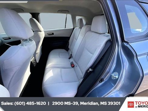 Used 2022 Toyota Corolla Cross L image 18