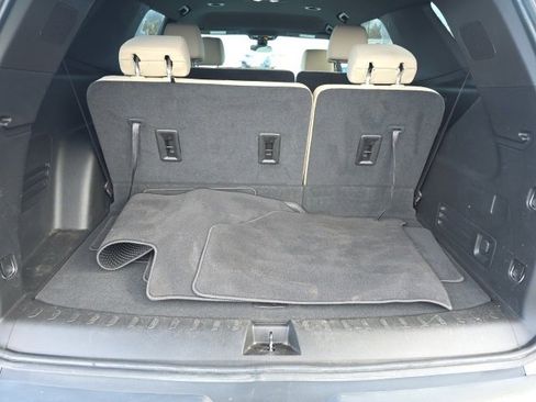 Used 2023 Chevrolet Traverse LS image 15