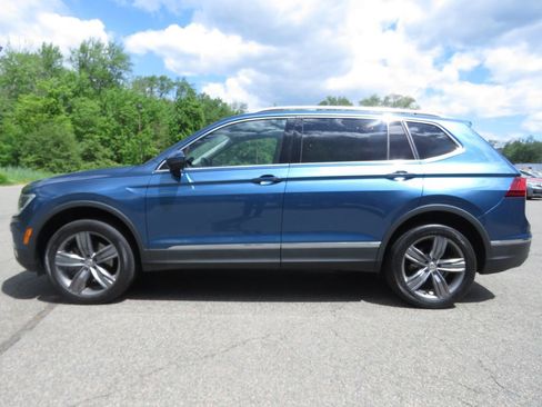 Used 2020 Volkswagen Tiguan SEL AWD/4WD image 8