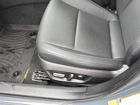 Certified 2023 Toyota Prius XLE image 27