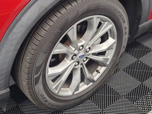 Used 2020 Ford Explorer XLT w/ Equipment Group 202A image 31