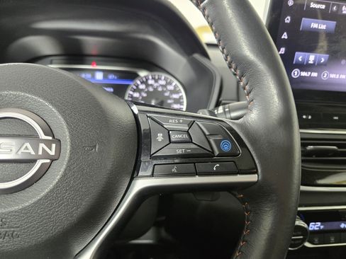 Used 2023 Nissan Altima 2.0 SR image 16