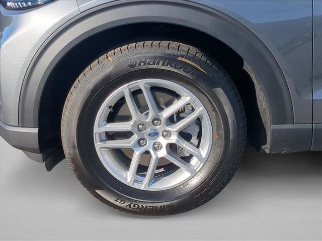New 2027 Ford Explorer Active RWD image 10