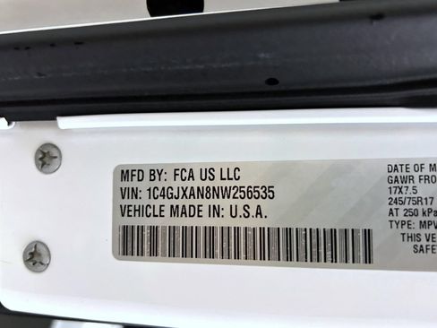 Used 2022 Jeep Wrangler Sport AWD/4WD image 21