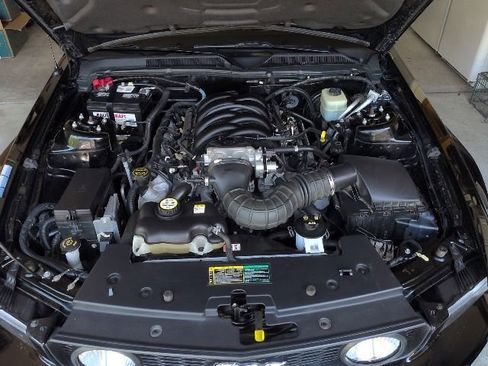 Used 2006 Ford Mustang GT Premium RWD image 1