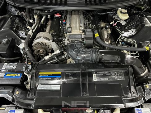 Used 1993 Chevrolet Camaro Z28 RWD image 46