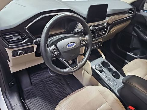 Used 2020 Ford Escape Titanium AWD/4WD image 11