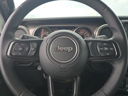 Used 2019 Jeep Wrangler Sport AWD/4WD image 21