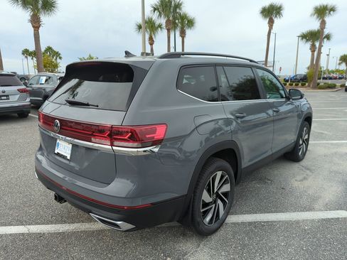 New 2026 Volkswagen Atlas SE image 5