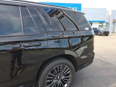 Used 2025 Cadillac Escalade Sport Platinum AWD/4WD image 40
