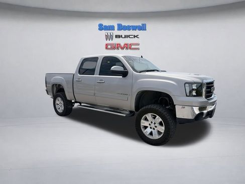 Used 2007 GMC Sierra 1500 SLT w/ SLE/SLT Trailering Package AWD/4WD image 2