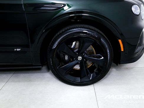 Used 2021 Bentley Bentayga w/ First Edition Specification AWD/4WD image 36