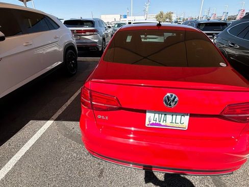 Used 2017 Volkswagen Jetta GLI FWD image 16