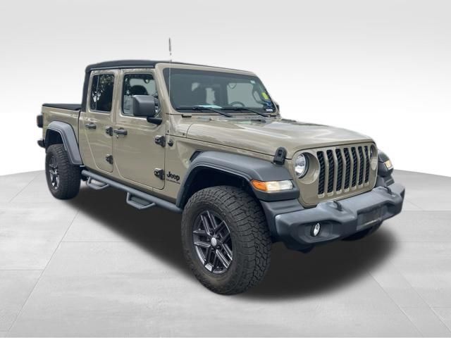 Used 2020 Jeep Gladiator Sport w/ Quick Order Package 24S AWD/4WD image 3