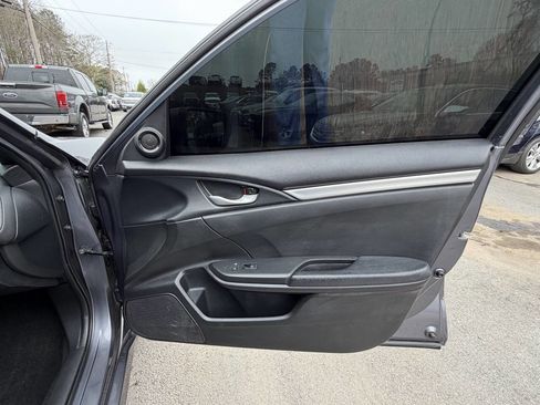 Used 2020 Honda Civic Sport image 13