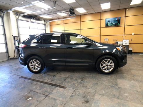 Certified 2023 Ford Edge SEL w/ Convenience Package AWD/4WD image 8