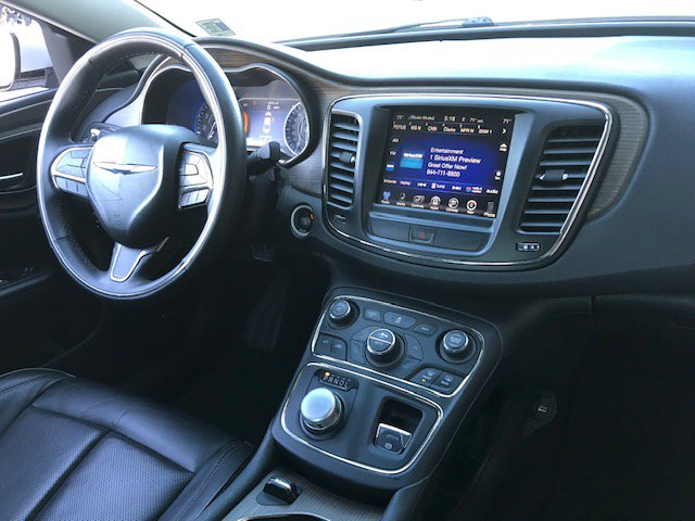 Used 2015 Chrysler 200 C FWD image 8
