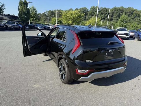 Certified 2023 Kia Niro SX Touring FWD image 6