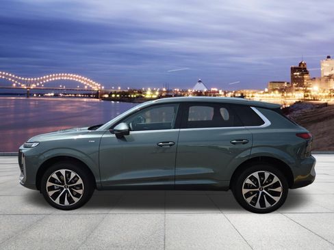 New 2026 Audi Q3 quattro 2.0T AWD/4WD image 2