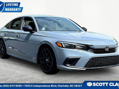 Used 2022 Honda Civic Sport image 1