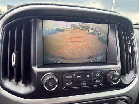 Used 2017 Chevrolet Colorado LT RWD image 15