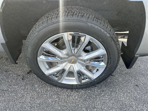 New 2026 Chevrolet Silverado 1500 High Country AWD/4WD image 7